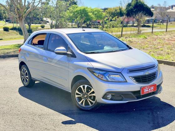 CHEVROLET ONIX 1.4 MPFI LTZ 8V FLEX 4P MANUAL CHEVROLET ONIX 1.4 MPFI LTZ 8V FLEX 4P MANUAL